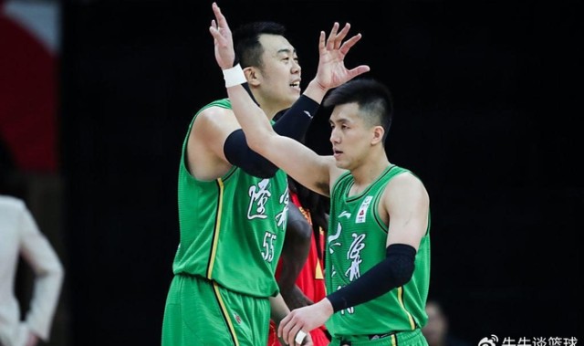 3球员失业！郭士强弟子没续约，顶薪投手要退役，山西放弃老将