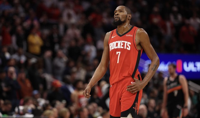 体育赛事直播-火箭力克东部老大！37岁杜兰特背靠背85分钟 4大原因让他不敢休息