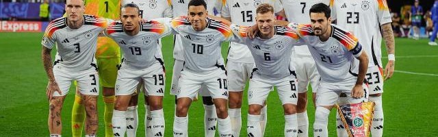 KOK体育-德国队谢天谢VAR！纳格尔斯曼的A方案走到十字路口