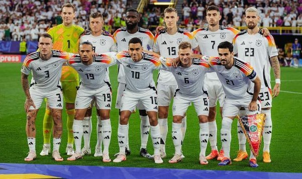 KOK体育-德国队谢天谢VAR！纳格尔斯曼的A方案走到十字路口